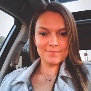 Meet your Posher, Em